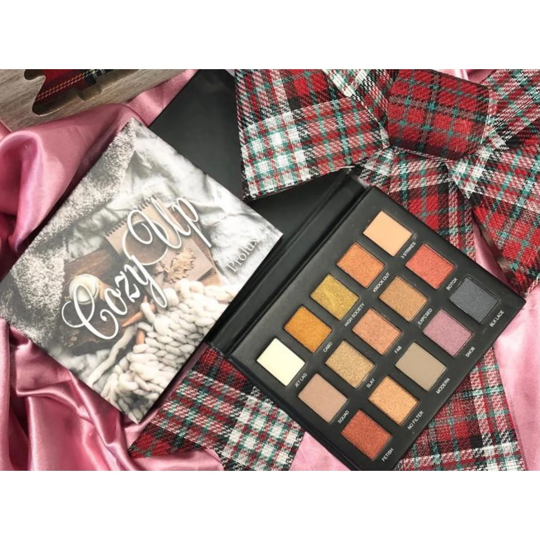 Cozy Up Eyeshadow Palette - Image 3