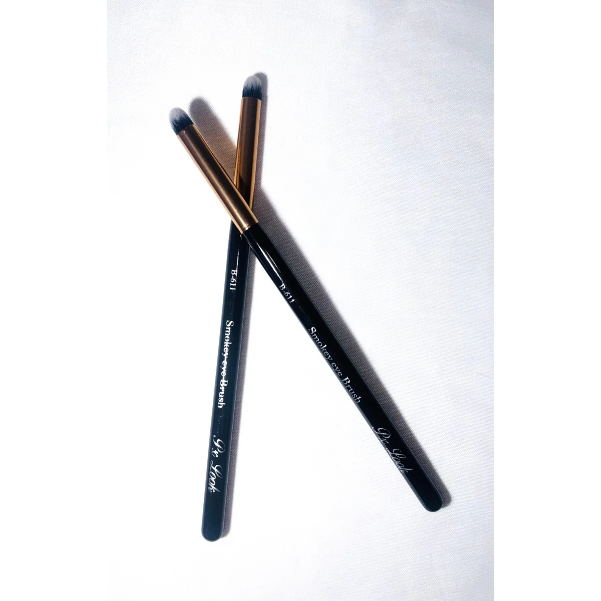 Smokey Eye Brush - Image 3